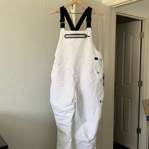 Women’s size XL Swiss Tech snow suit, NWT